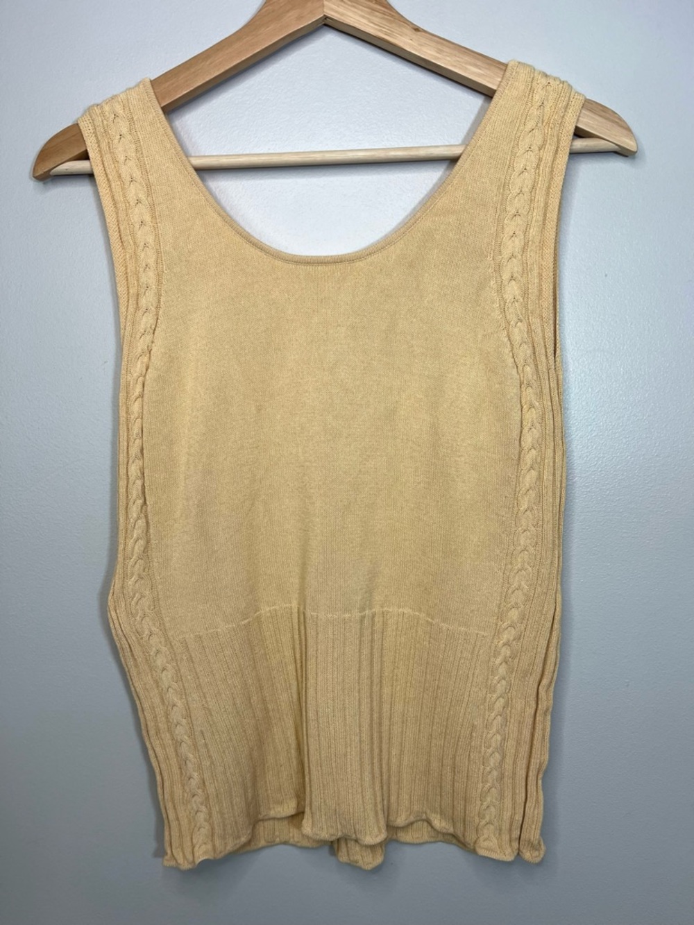 Escada Butter Yellow Cable-Trim Knit Sleeveless Tank Top Womens 40 Medium (8-10) - Picture 4 of 10
